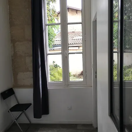 Petit T2 De Charme 아파트